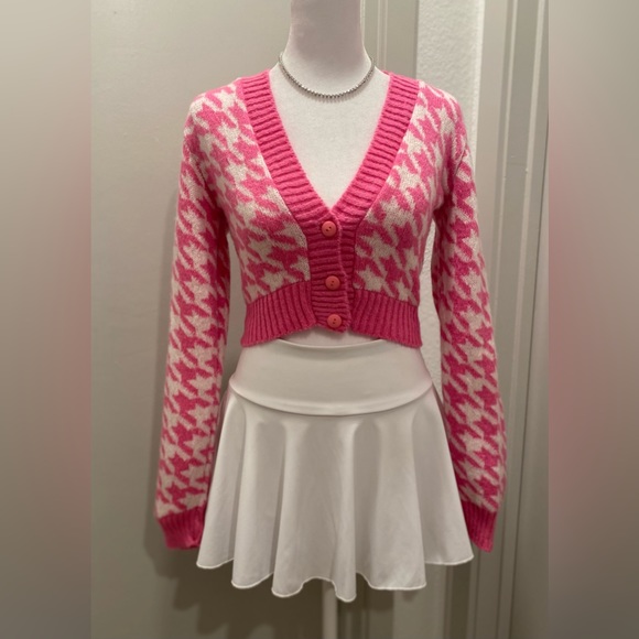 NastyGal Got Knit Right Barbiecore Pink & White Houndstooth Cropped Cardigan - S - Picture 12 of 17